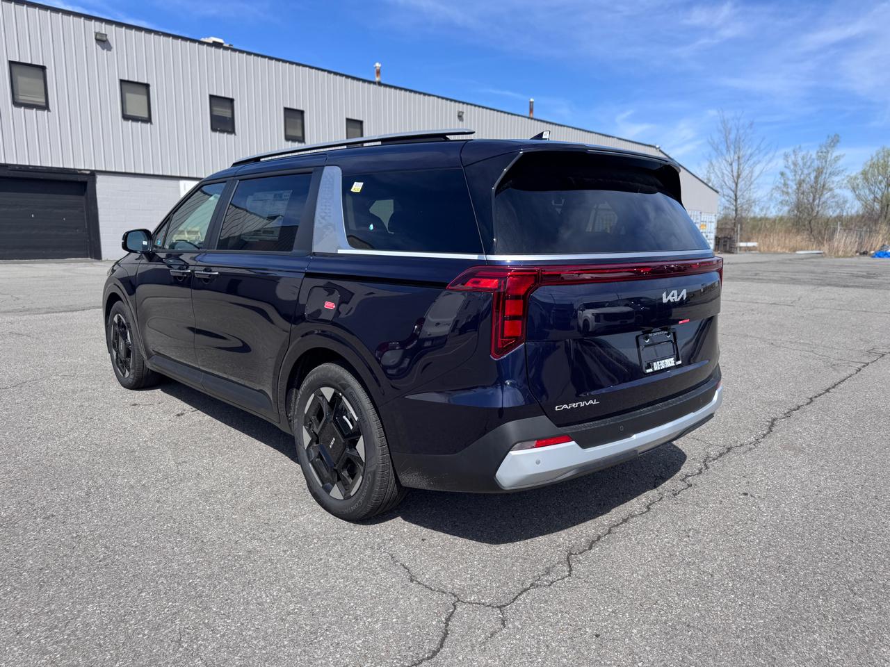 Kia Carnival EX FWD 2026