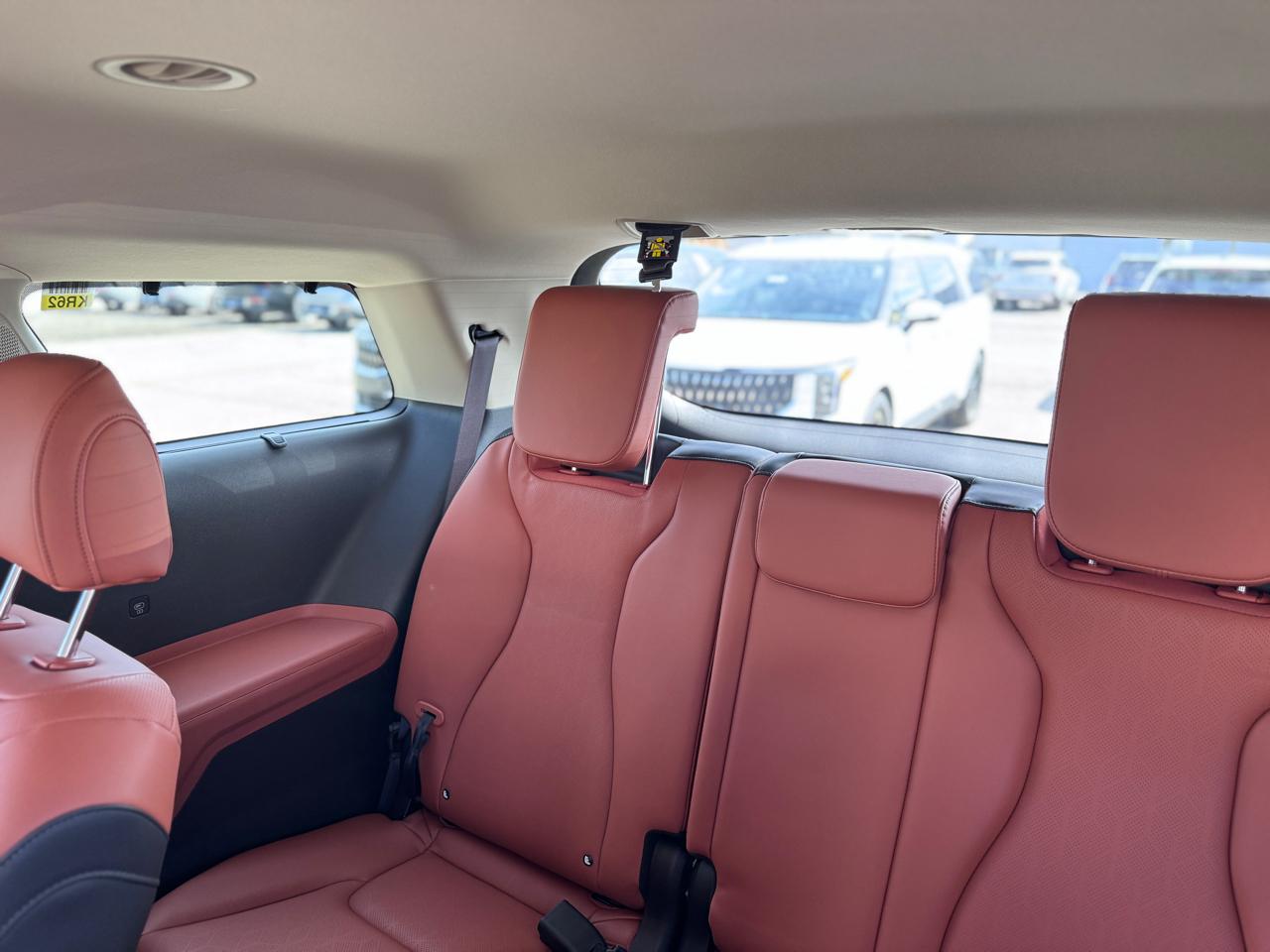 Kia Carnival EX FWD 2026