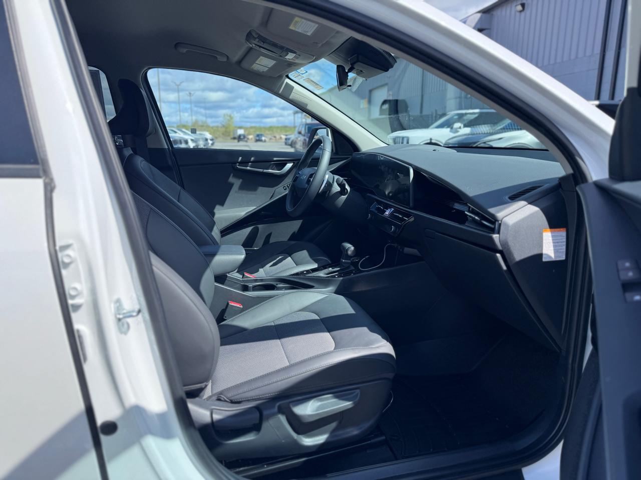Kia Niro EX FWD 2023