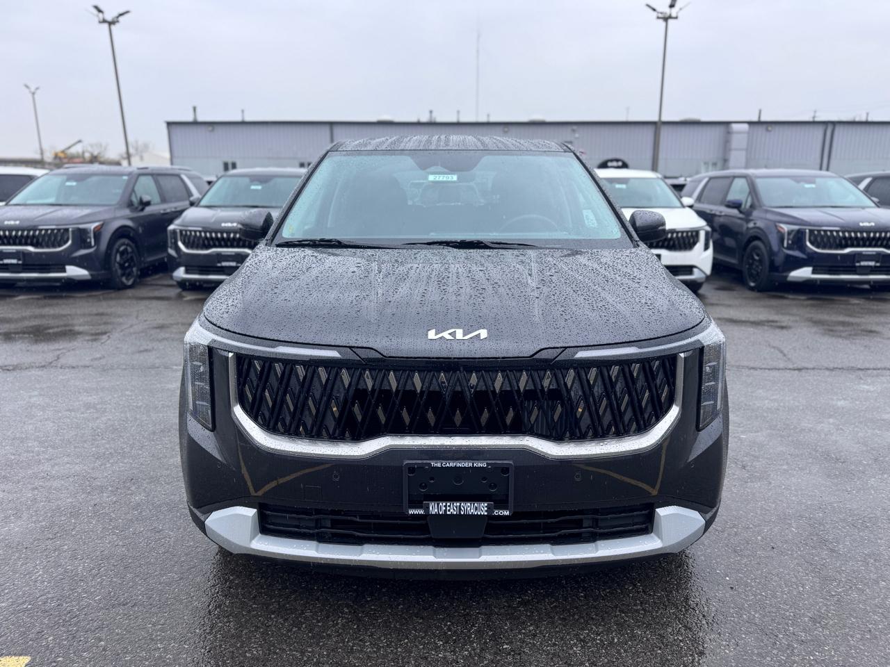 Kia Carnival Hybrid LXS FWD 2026
