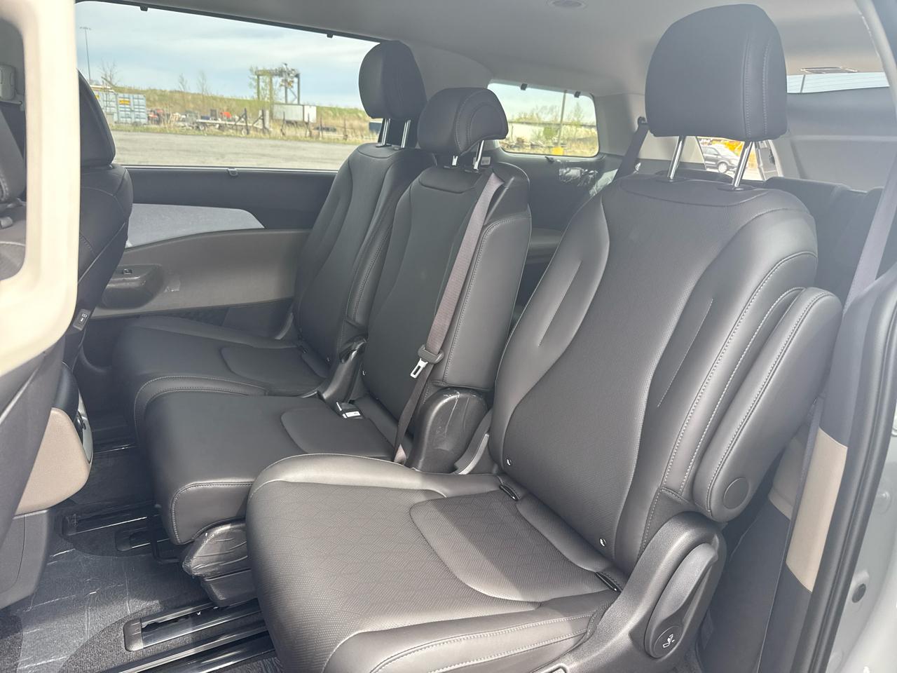 Kia Carnival EX FWD 2026