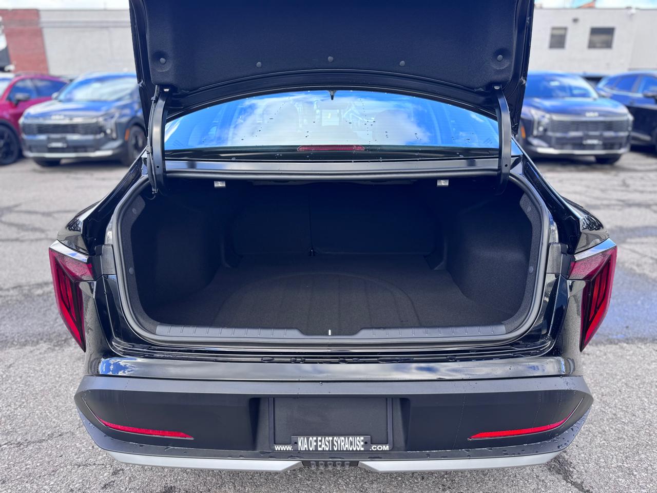 Kia K4 LXS Sedan 2026