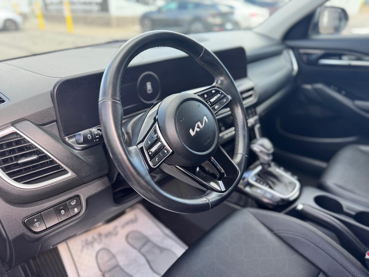 Kia Seltos EX IVT AWD 2025