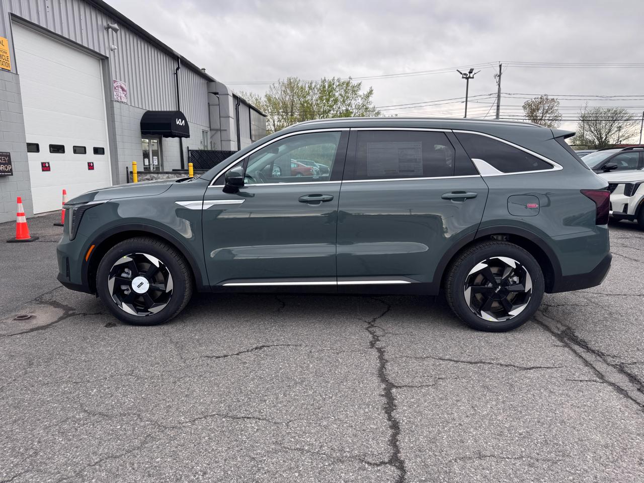 Kia Sorento Hybrid EX AWD 2026