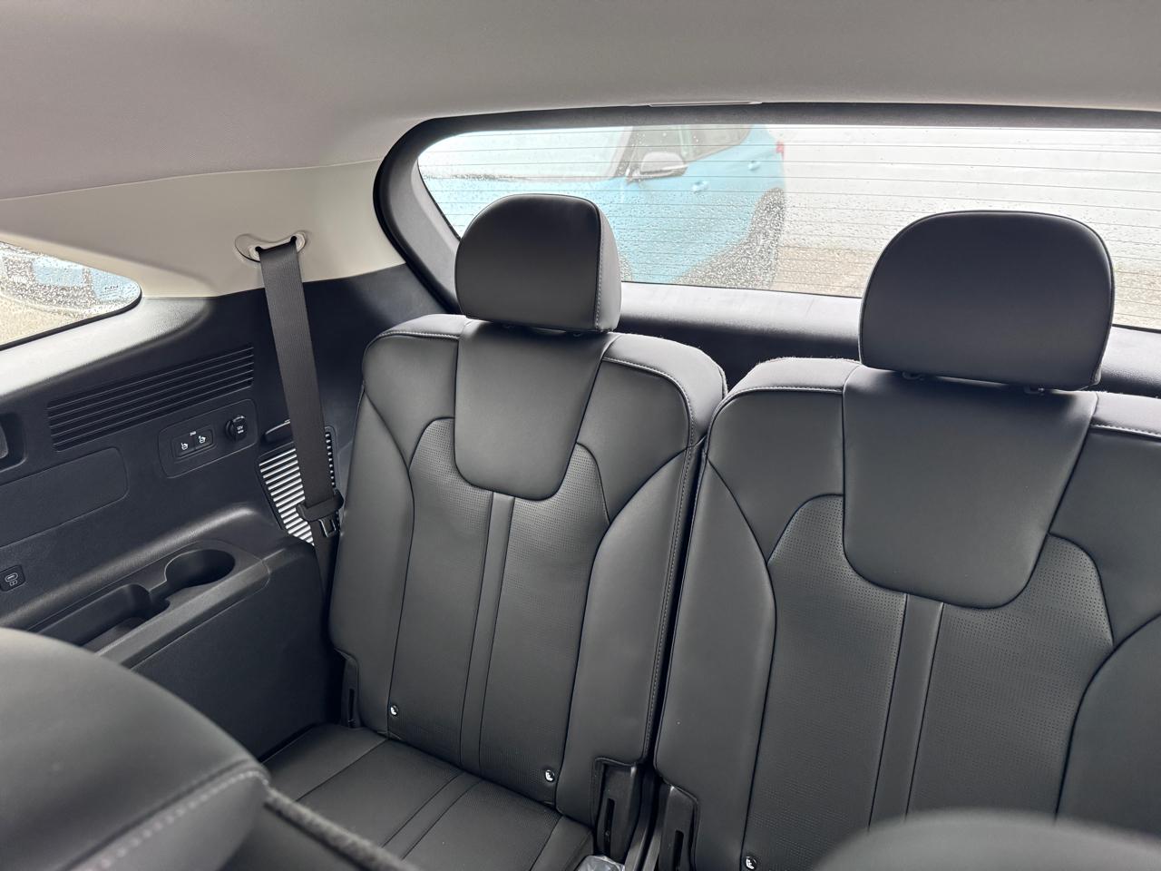Kia Sorento Hybrid EX AWD 2026