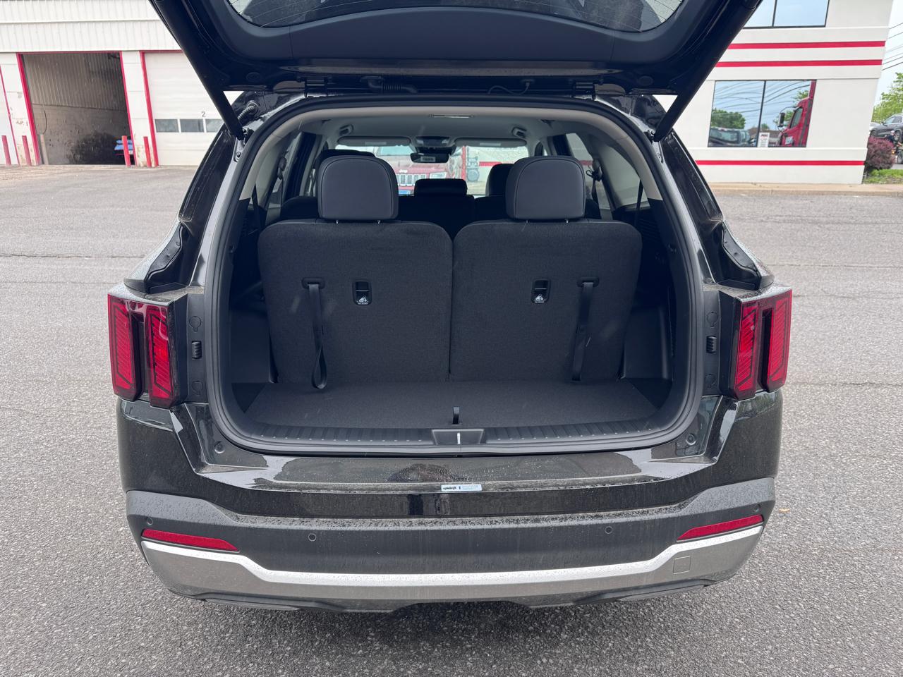 Kia Sorento Hybrid EX AWD 2026