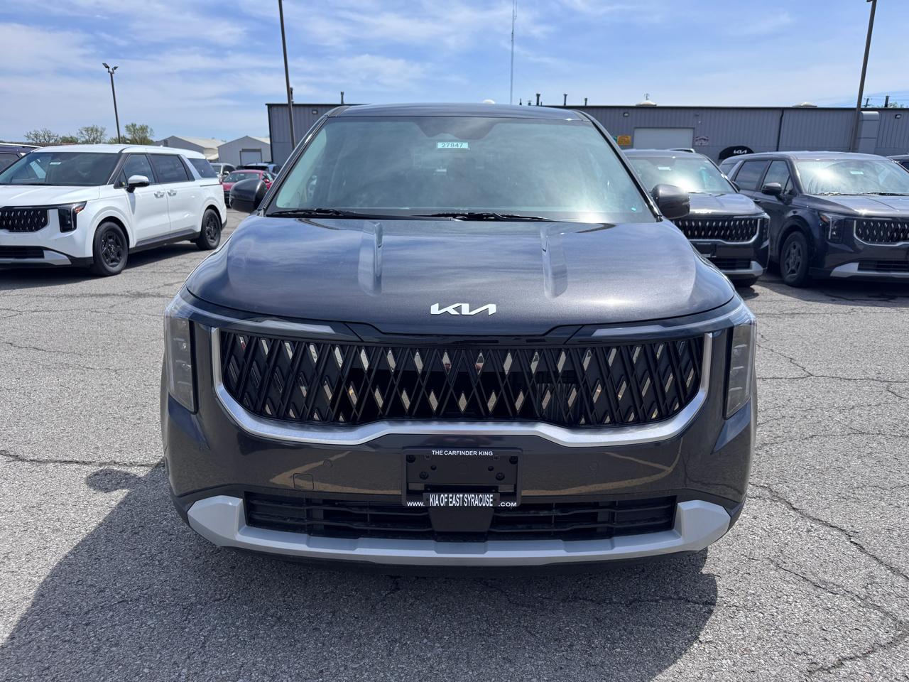 Kia Carnival Hybrid LXS FWD 2026