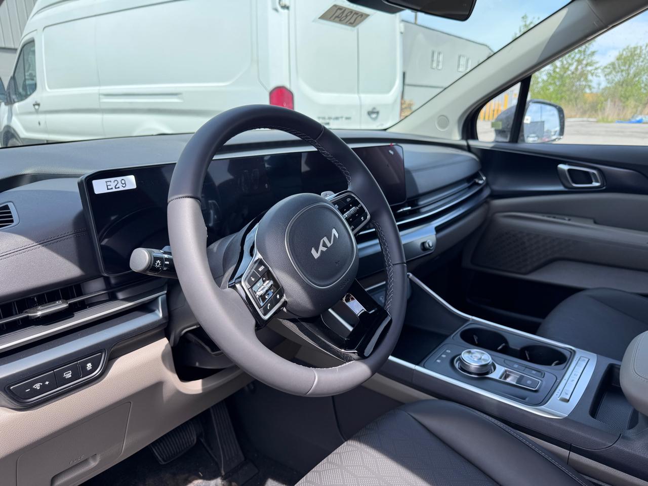 Kia Carnival Hybrid LXS FWD 2026