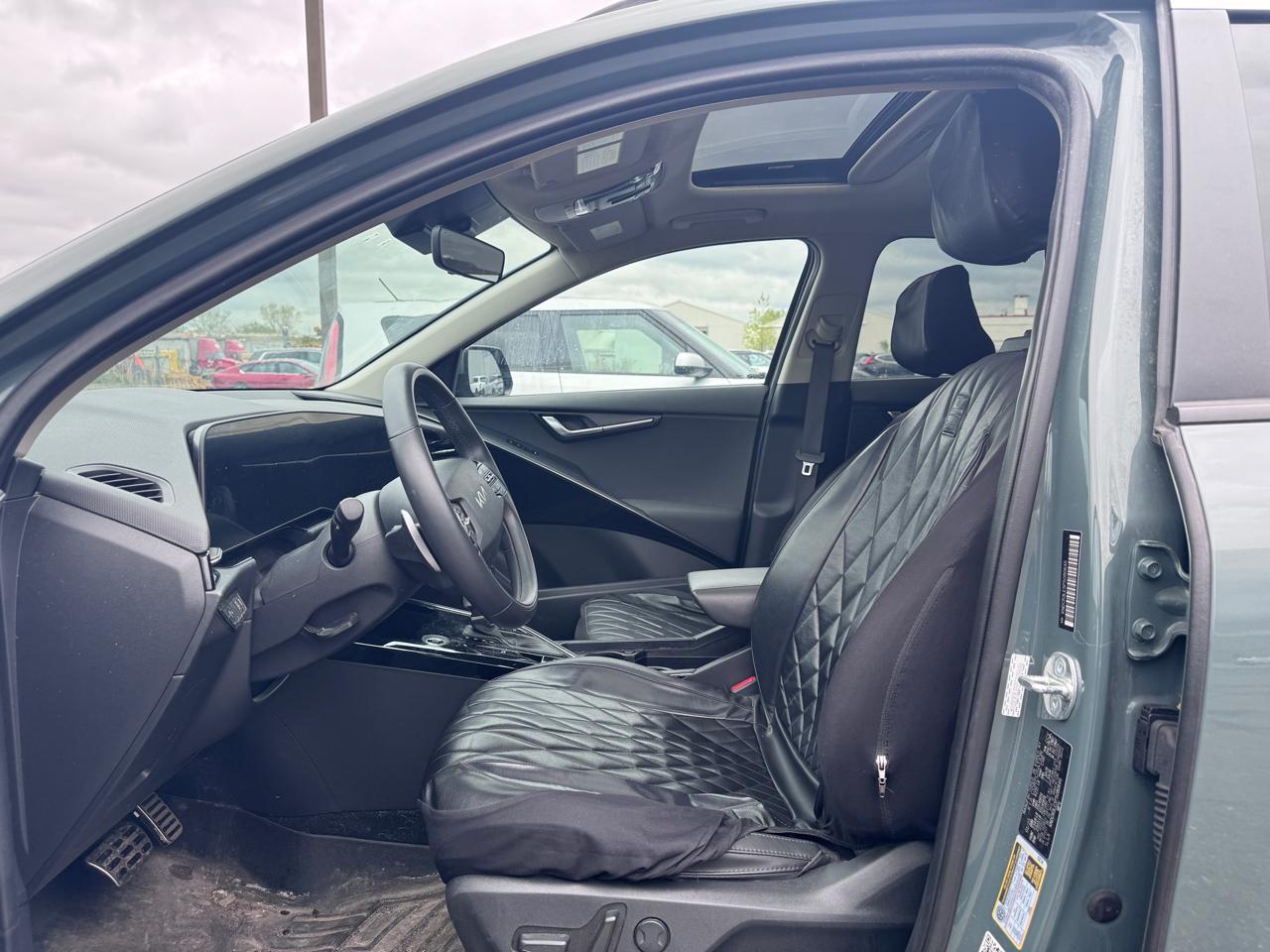 Kia Niro EX Touring FWD 2023