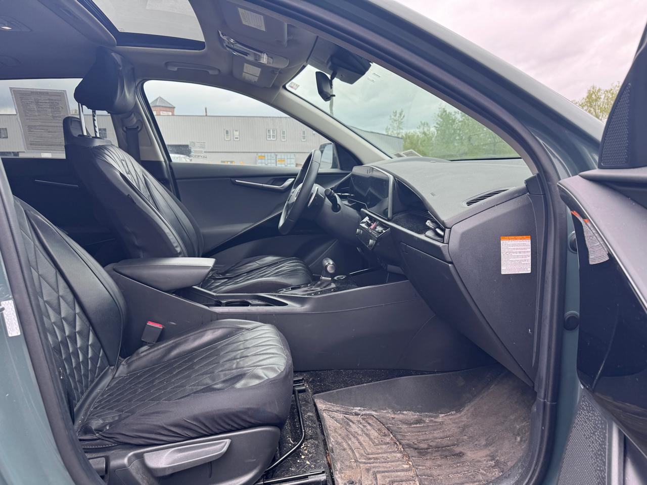 Kia Niro EX Touring FWD 2023