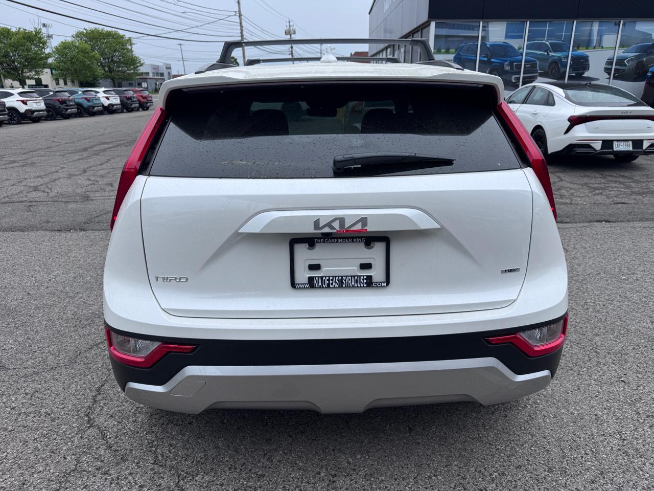 Kia Niro LX FWD 2026