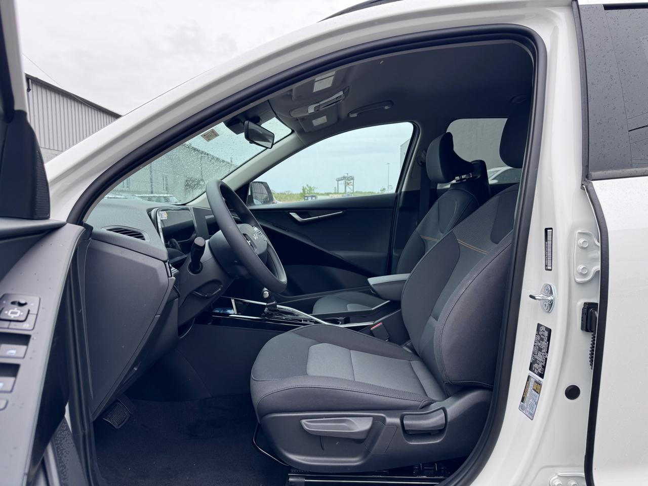 Kia Niro LX FWD 2026