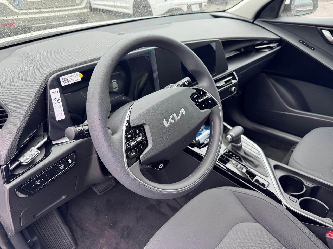 Kia Niro LX FWD 2026
