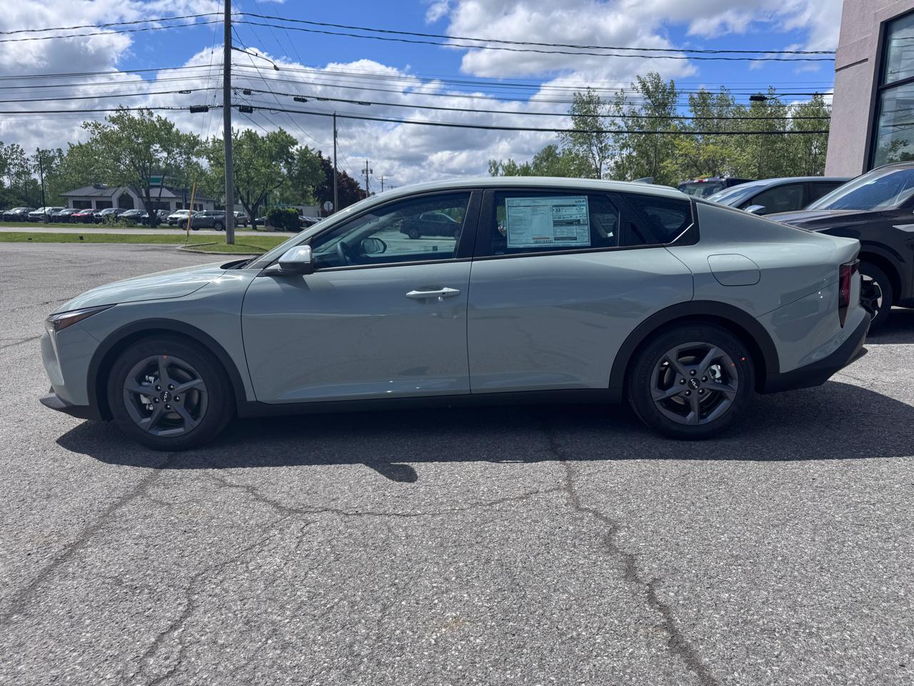 Kia K4 LXS Sedan 2026