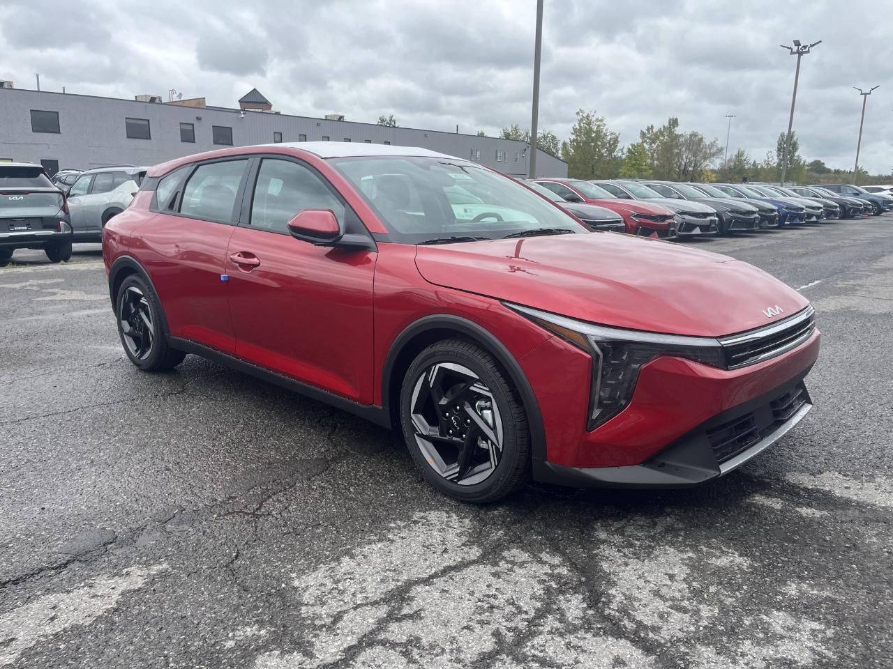 Kia K4 Hatchback EX FWD 2026