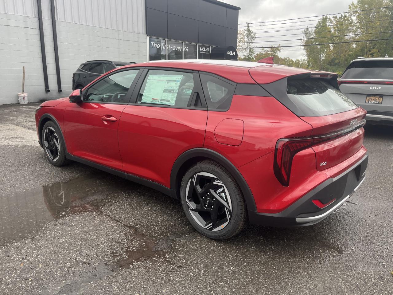 Kia K4 Hatchback EX FWD 2026