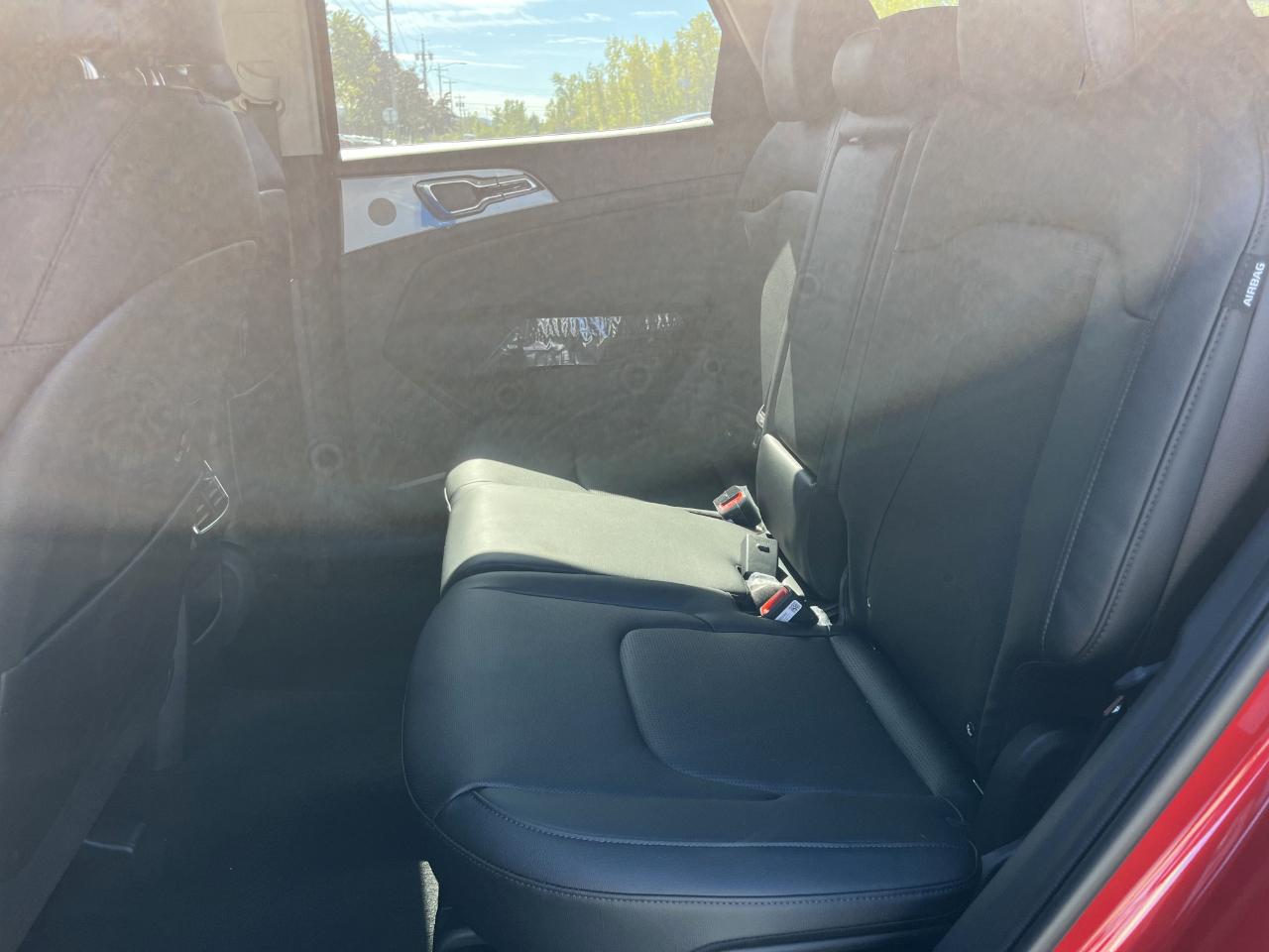 Kia Sportage EX AWD 2027