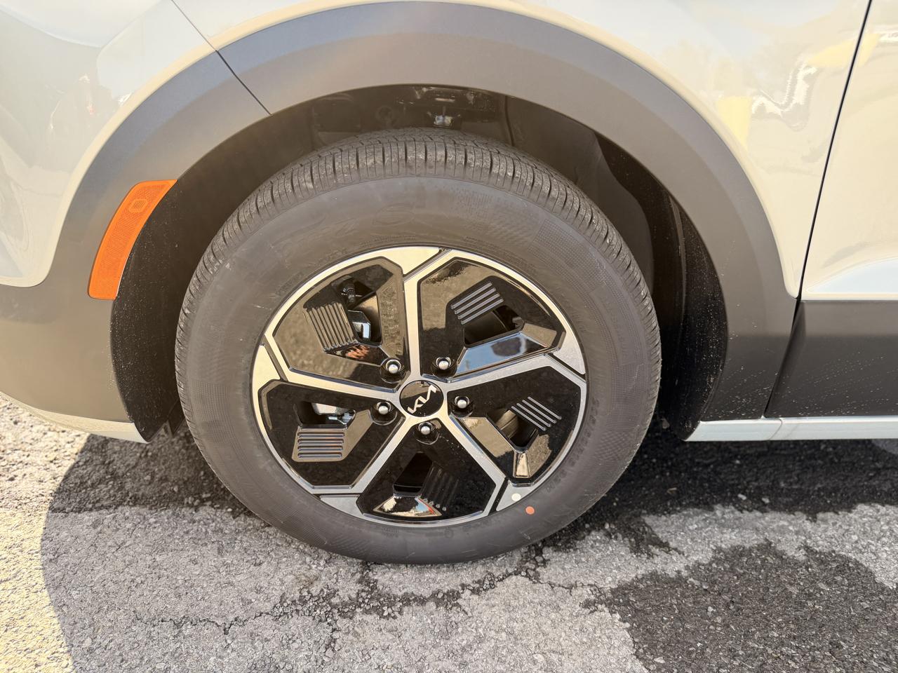 Kia Niro EX FWD 2027