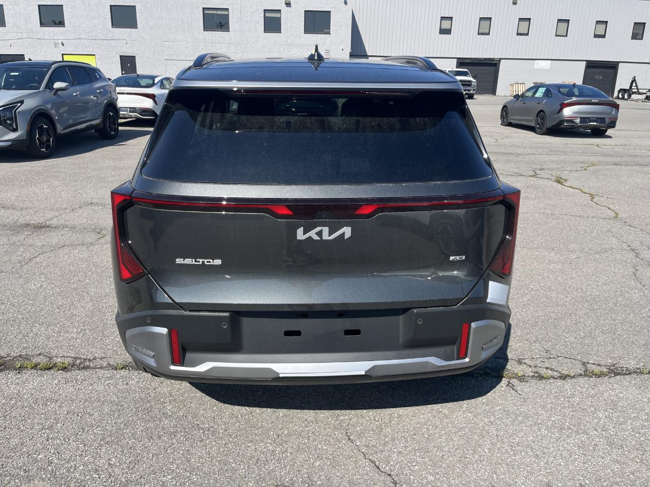 Kia Seltos EX AWD 2027