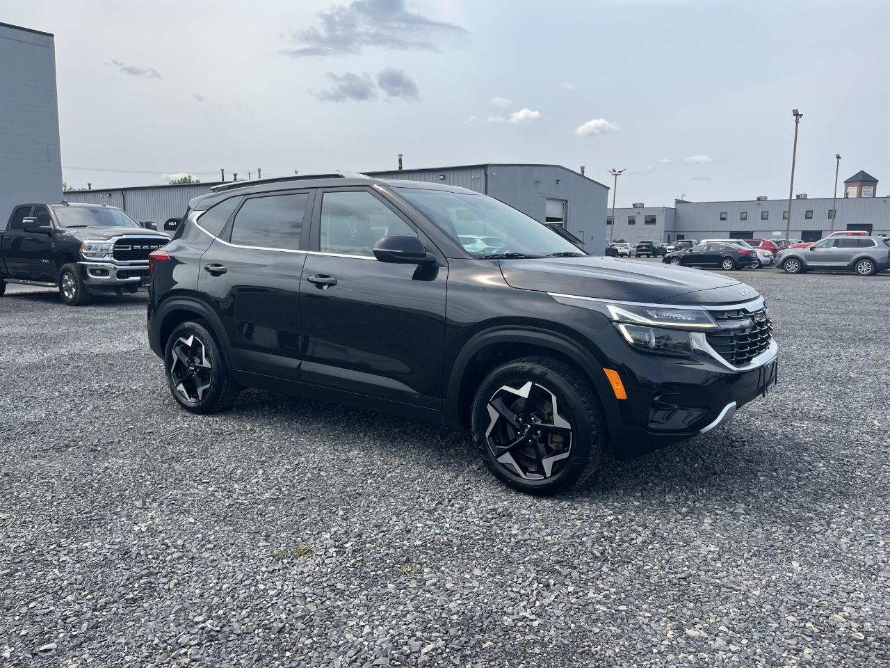 2024 Kia Seltos EX IVT AWD