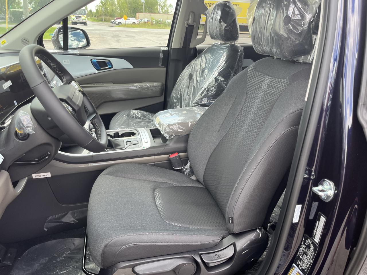 Kia Carnival LX FWD 2027