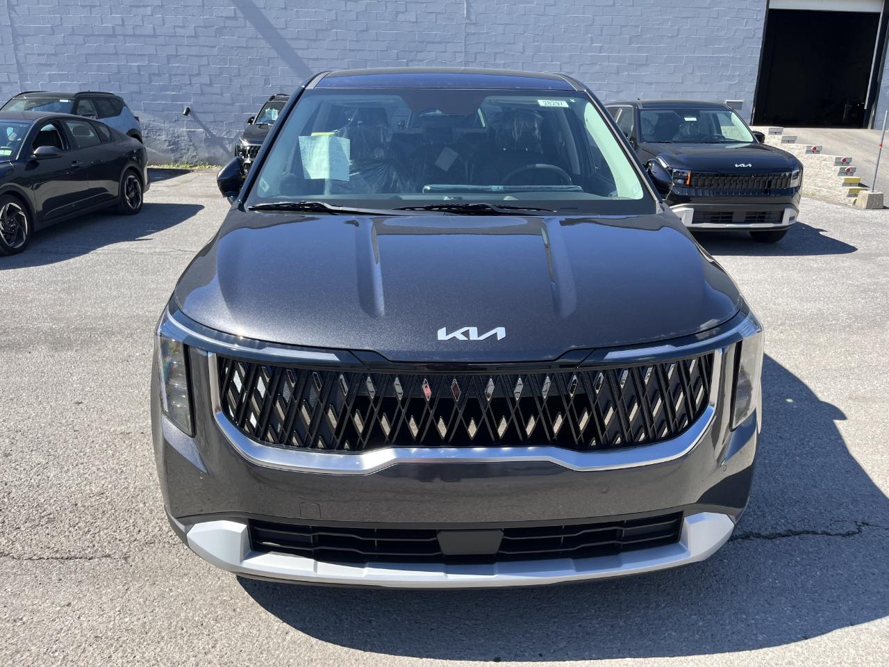 Kia Carnival LXS FWD 2027