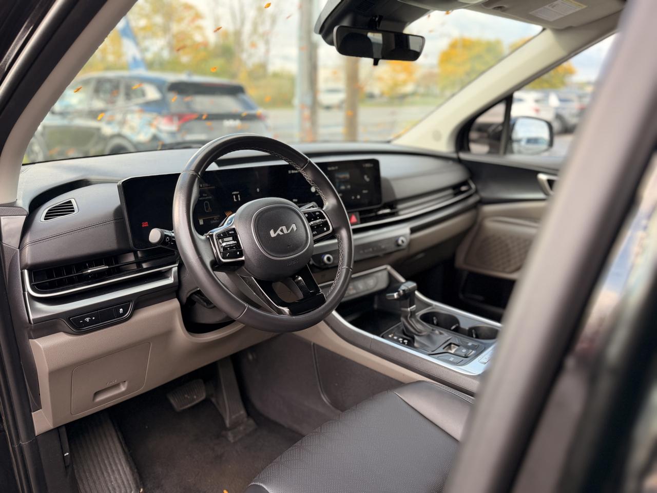 Kia Carnival LXS FWD 2026