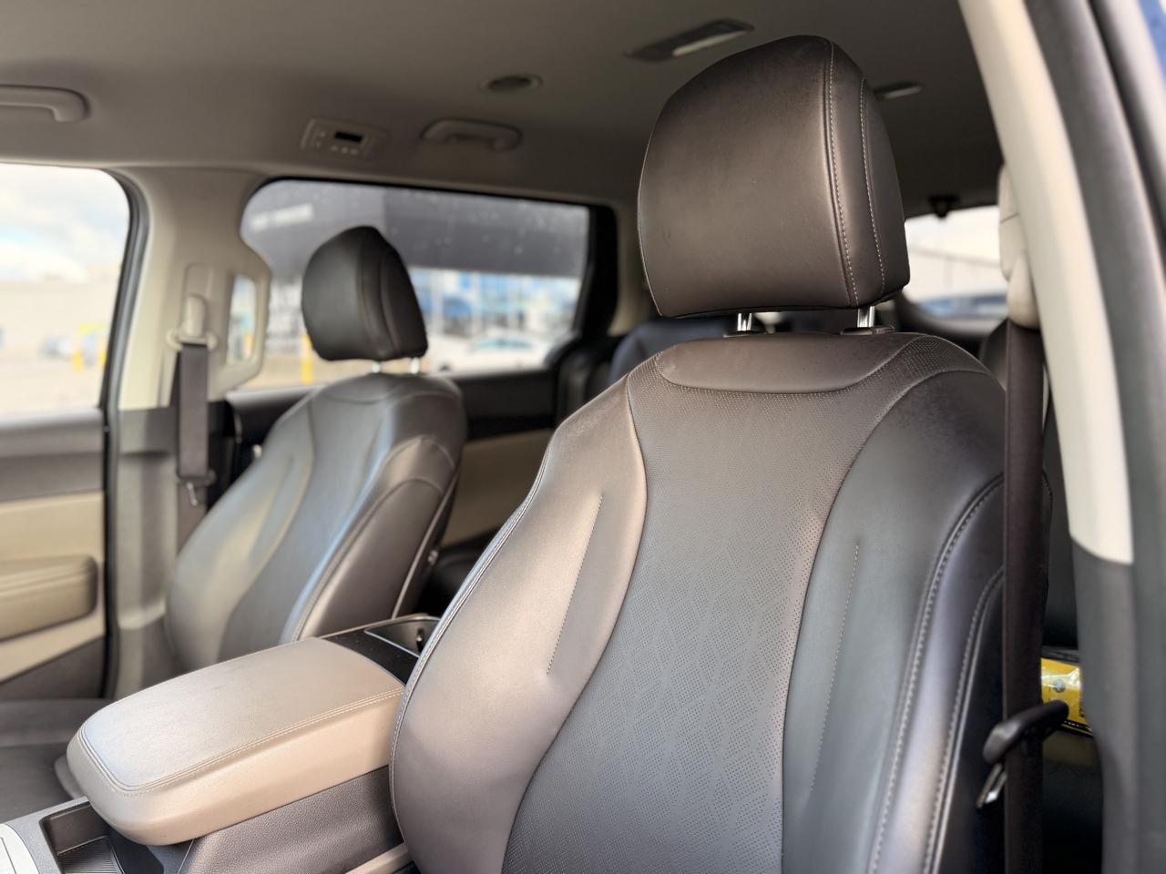 Kia Carnival LXS FWD 2026