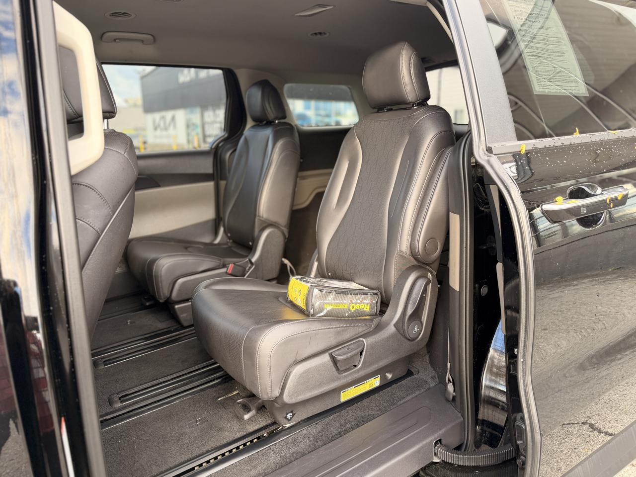 Kia Carnival LXS FWD 2026
