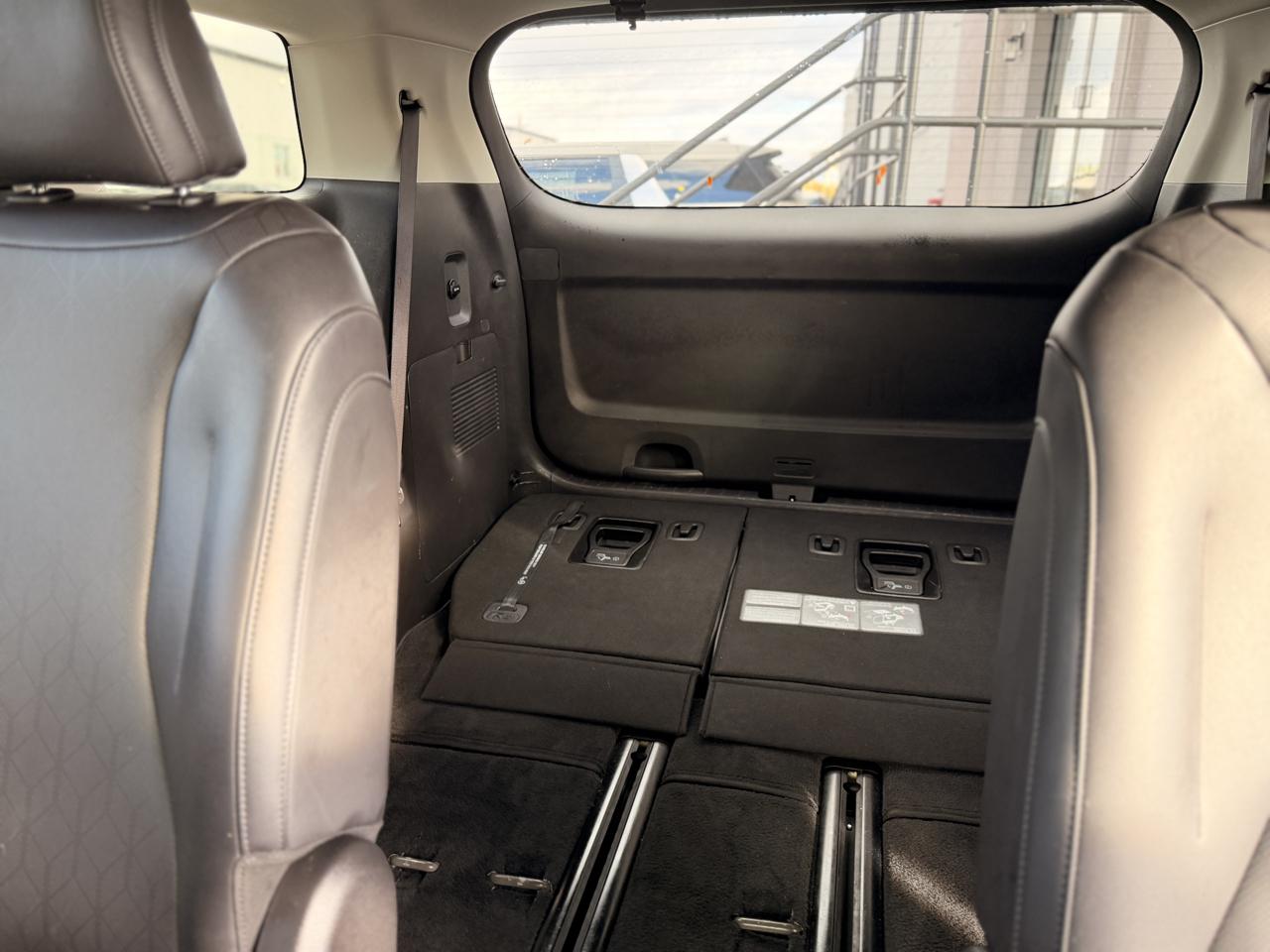 Kia Carnival LXS FWD 2026