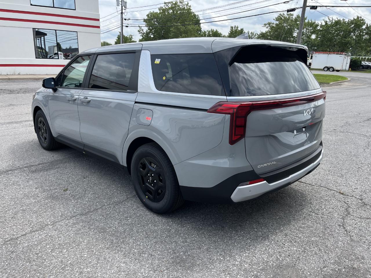 Kia Carnival LX FWD 2027