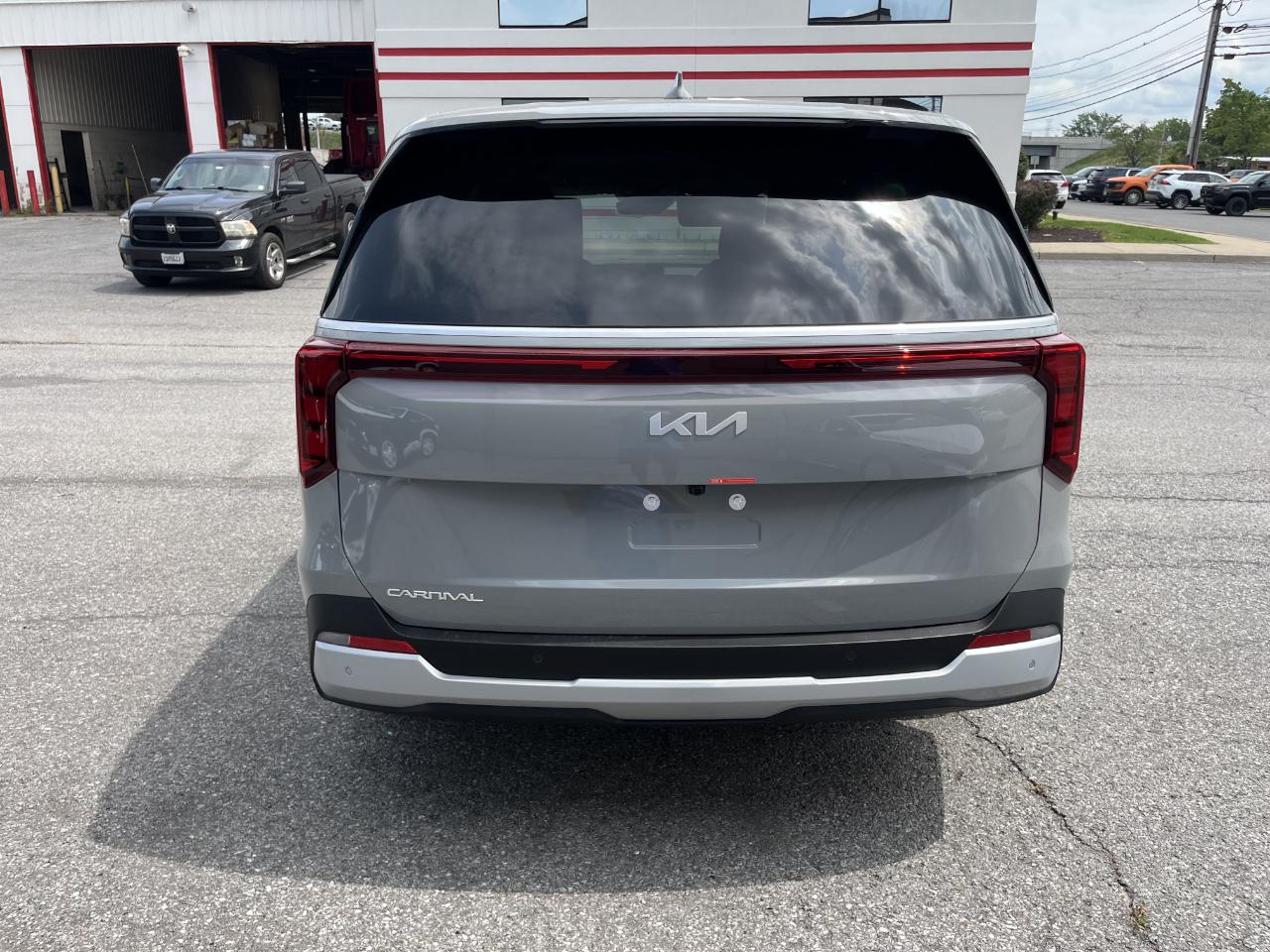 Kia Carnival LX FWD 2027