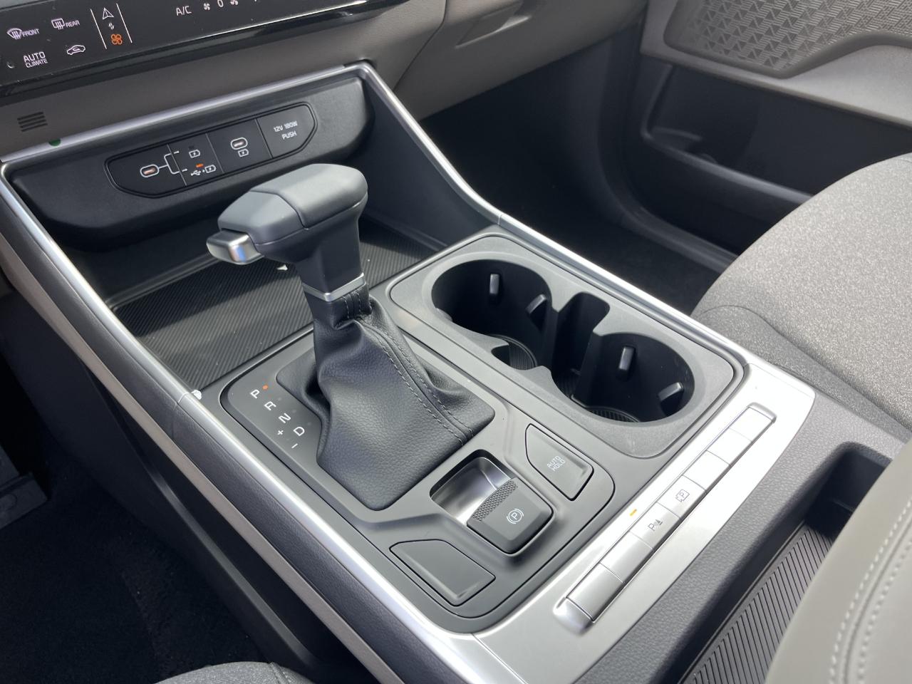 Kia Carnival LX FWD 2027
