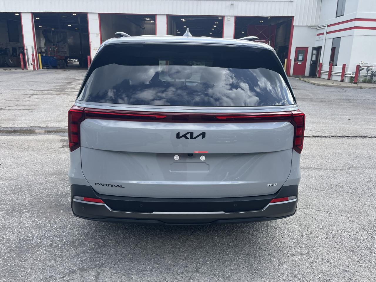 Kia Carnival Hybrid EX FWD 2027