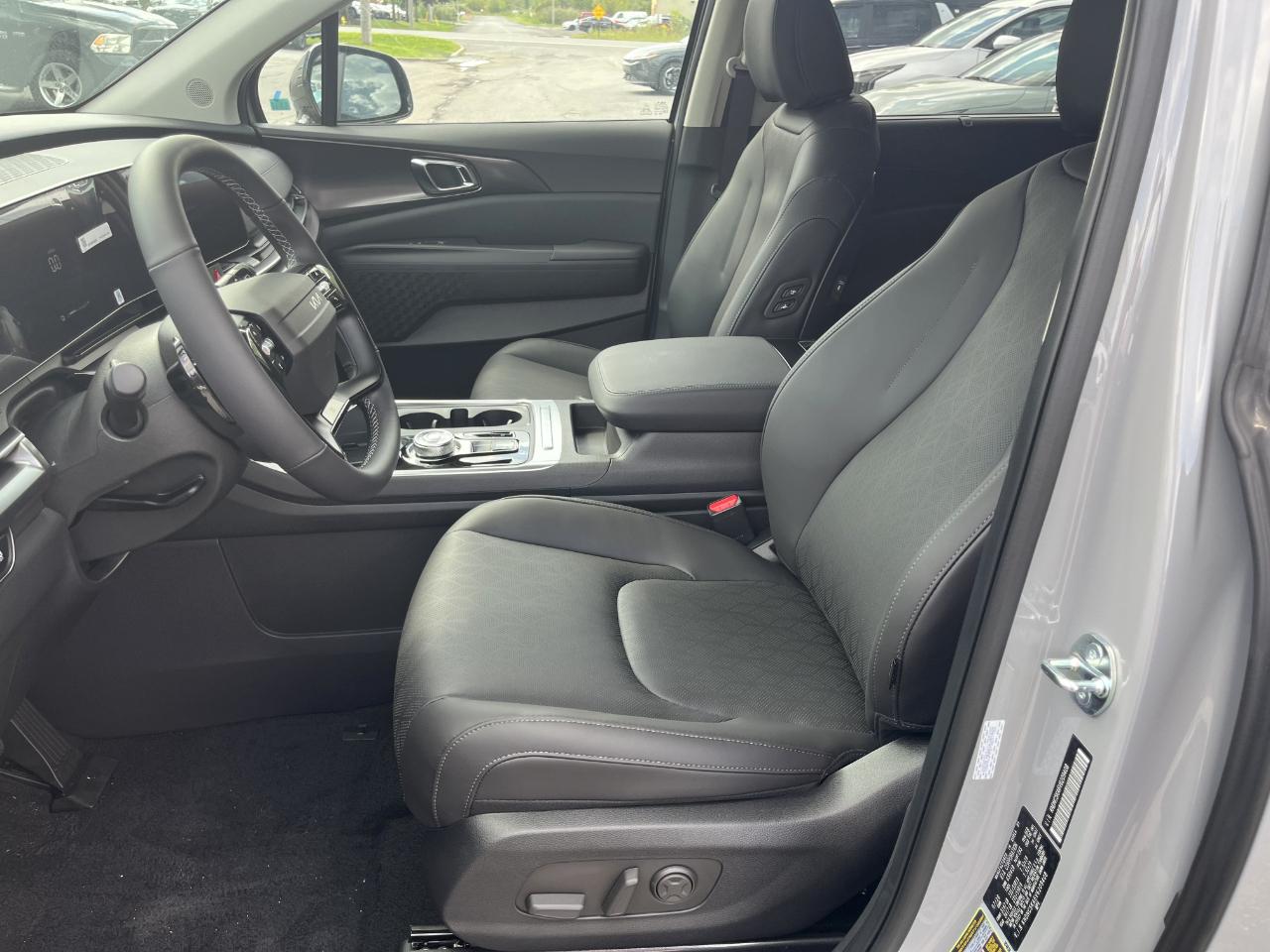 Kia Carnival Hybrid EX FWD 2027