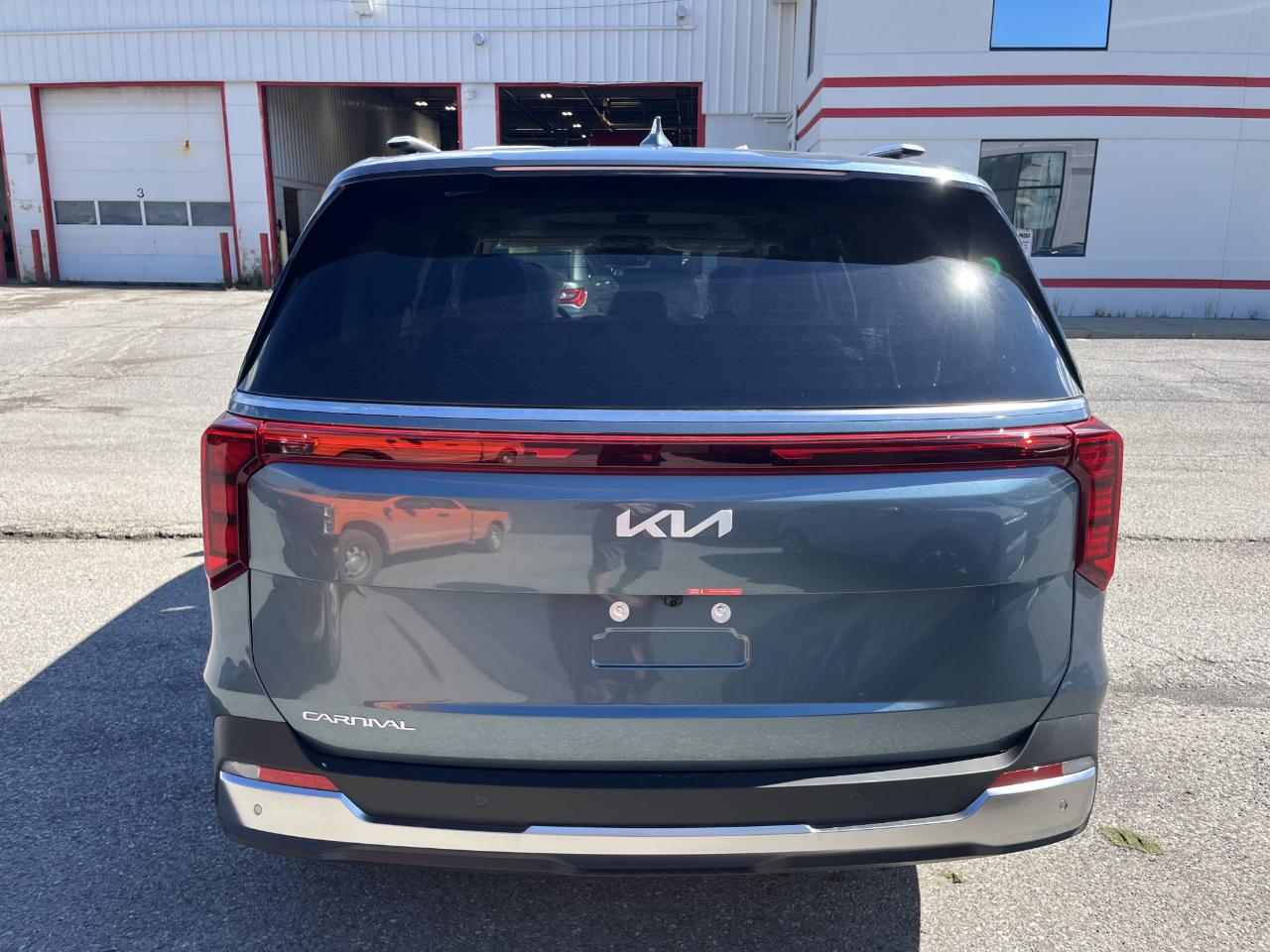 Kia Carnival SX FWD 2027