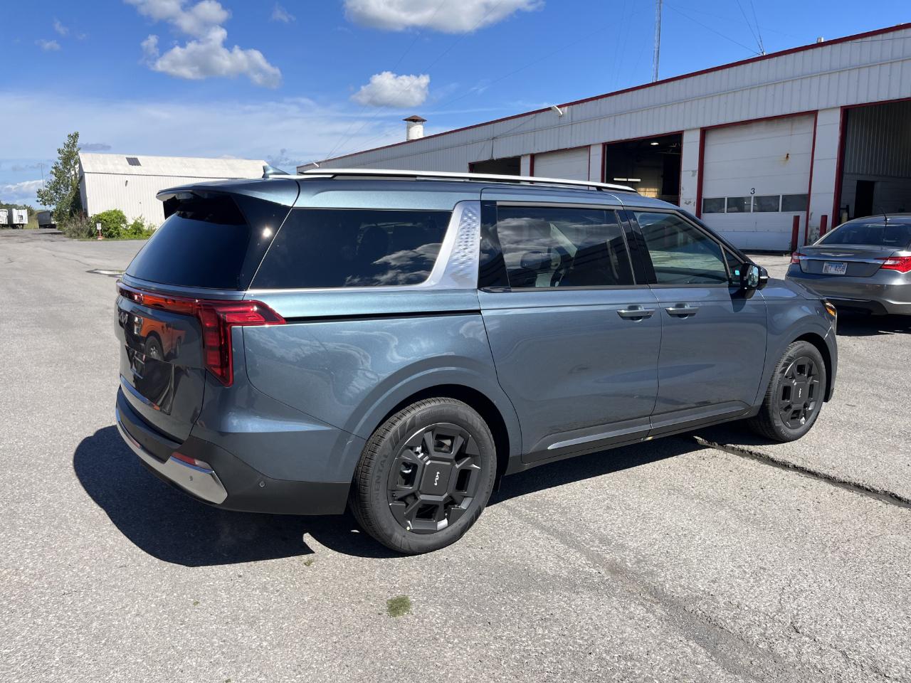 Kia Carnival SX FWD 2027
