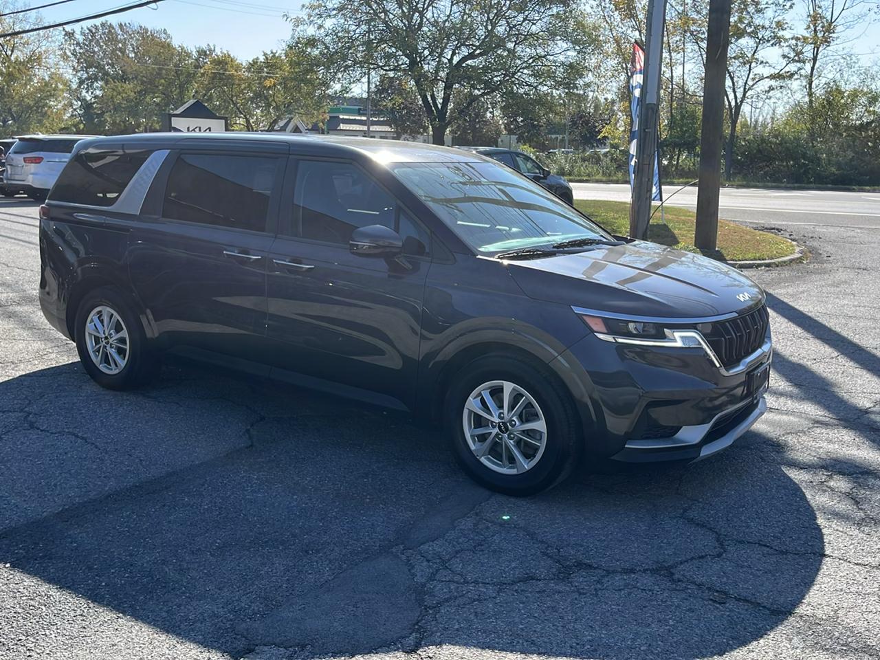 2024 Kia Carnival LX FWD w/Seat Pkg