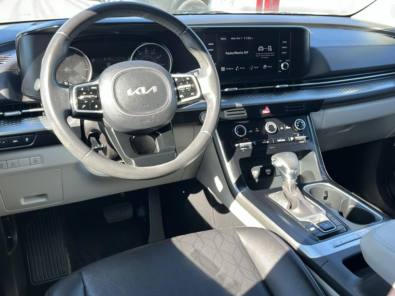 Kia Carnival LX FWD w/Seat Pkg 2024