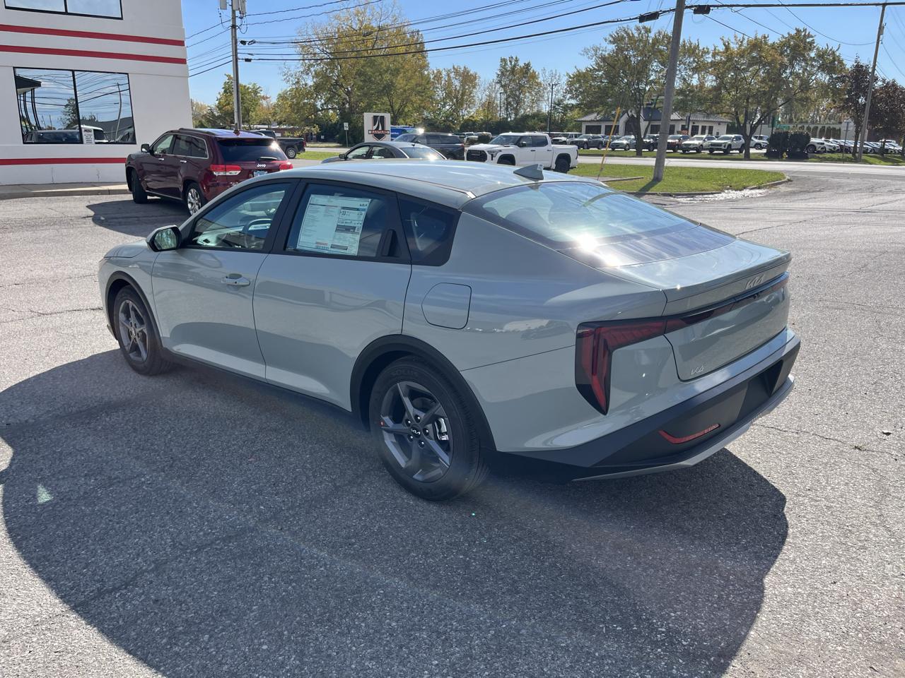 Kia K4 LXS Sedan 2026