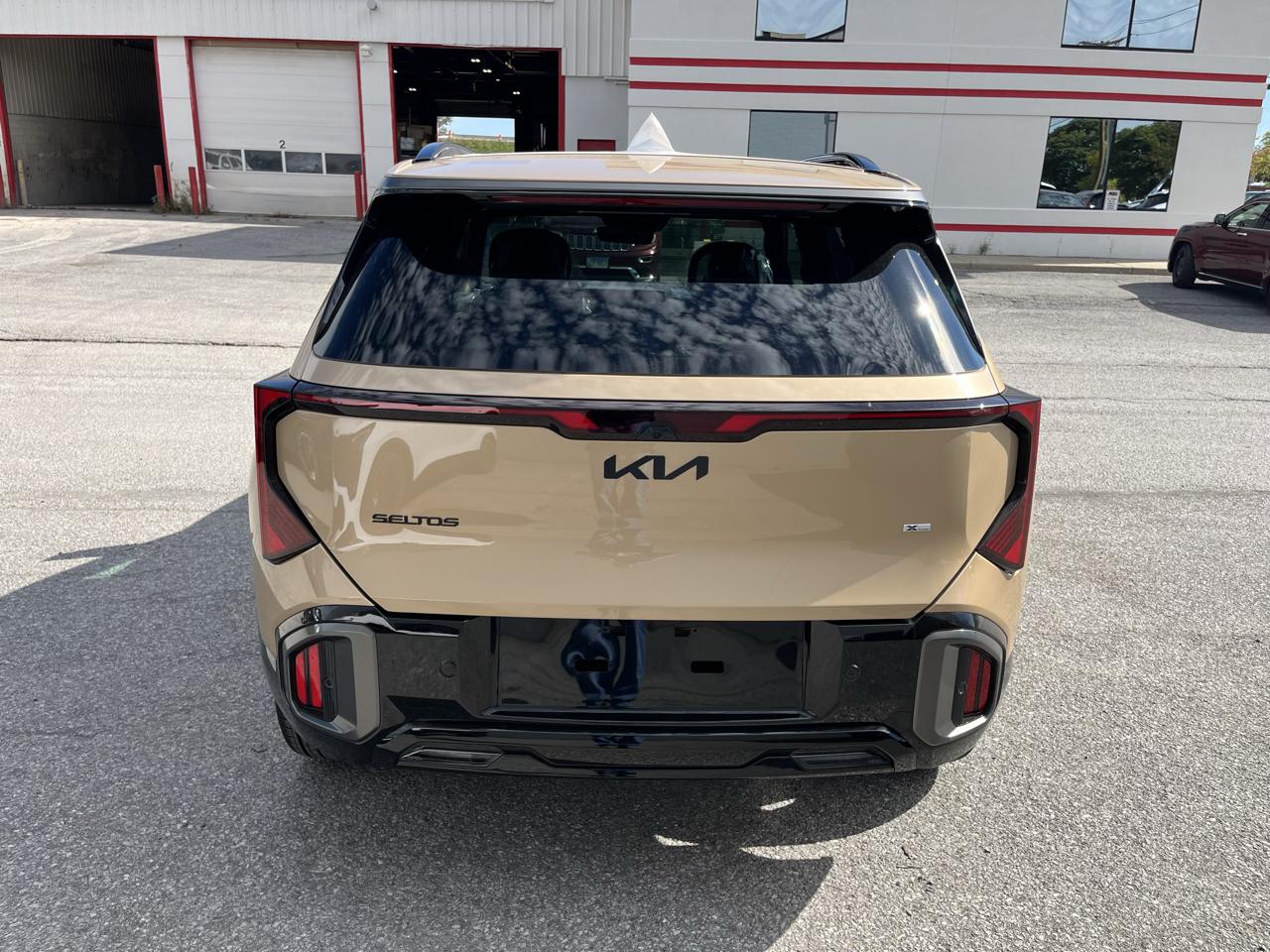 Kia Seltos X-Line SX AWD 2027