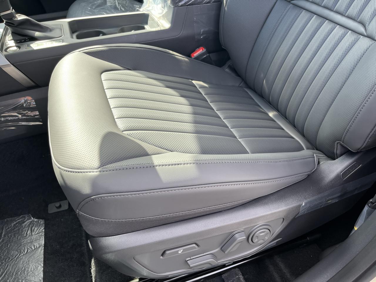 Kia Seltos X-Line SX AWD 2027