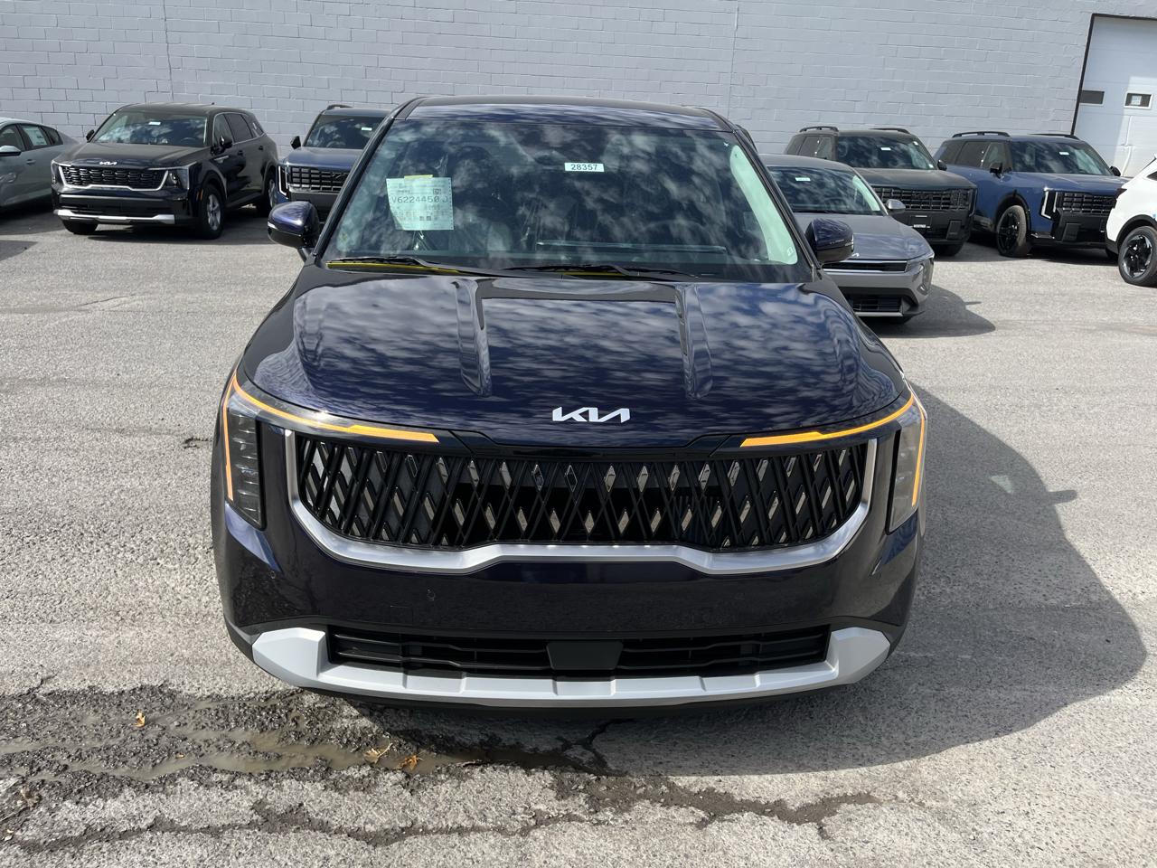Kia Carnival Hybrid LXS FWD 2027