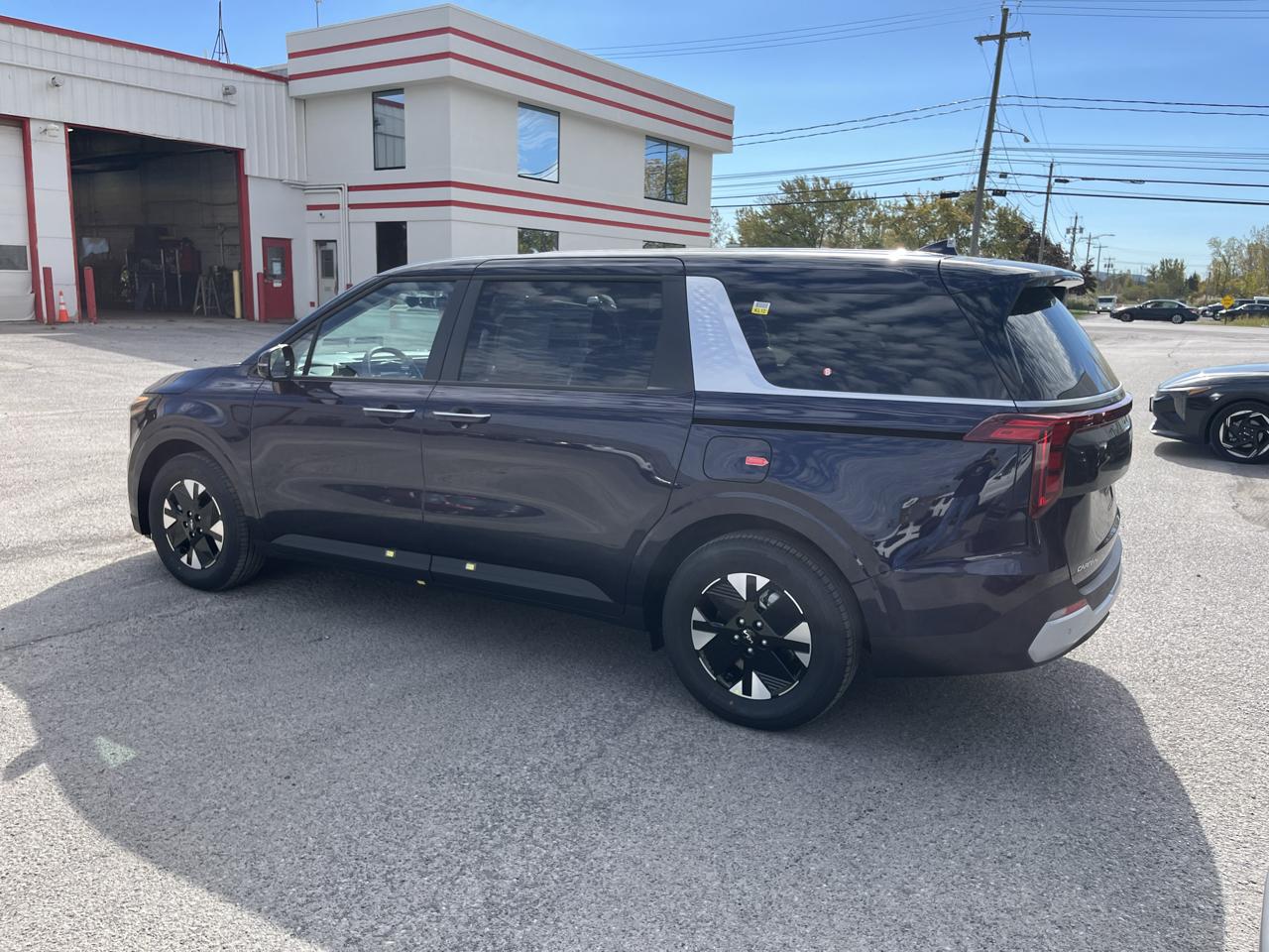 Kia Carnival Hybrid LXS FWD 2027