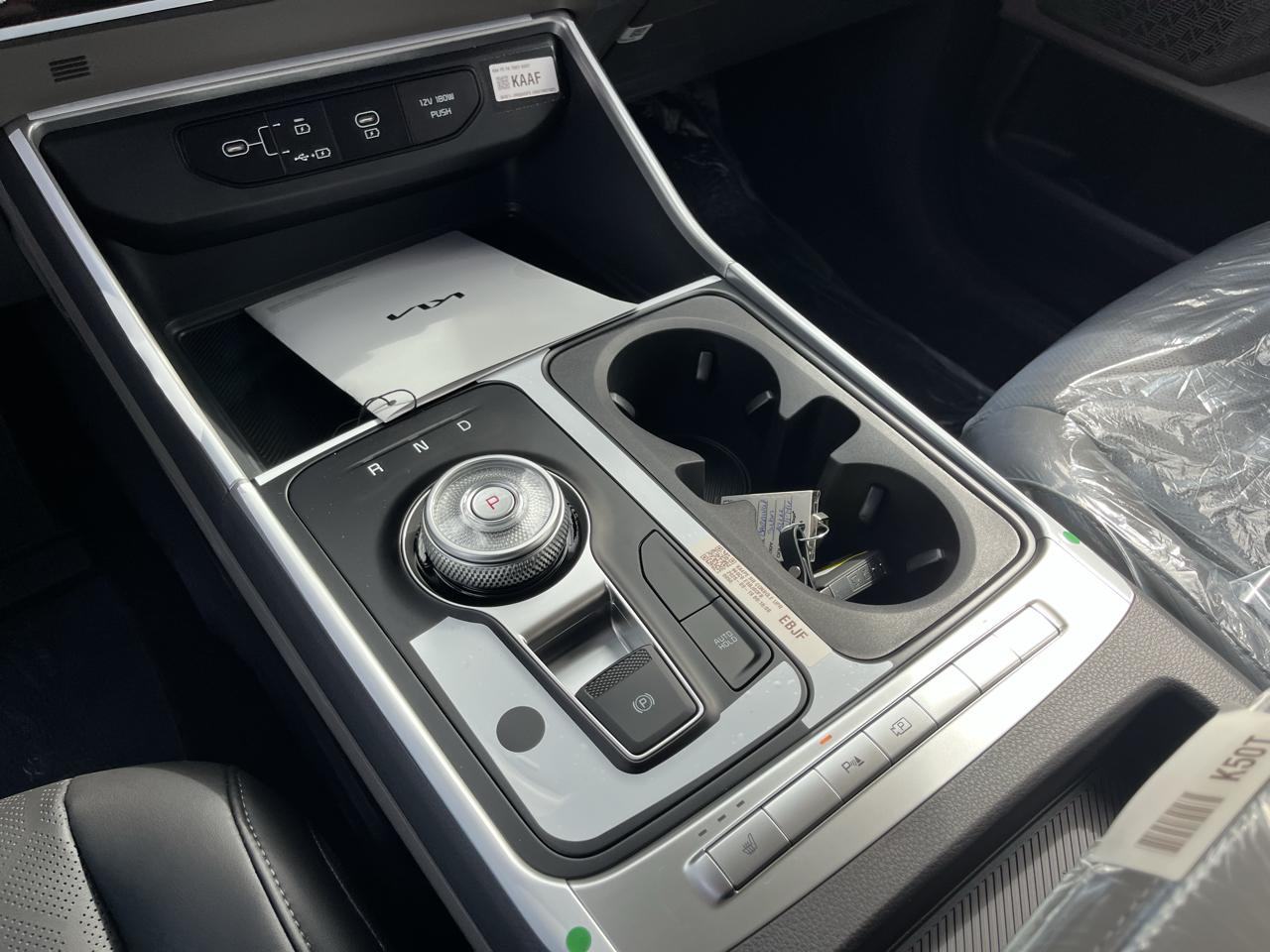 Kia Carnival Hybrid LXS FWD 2027