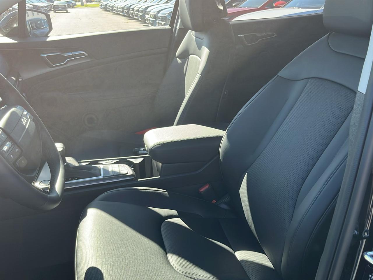 Kia Sportage EX AWD 2027