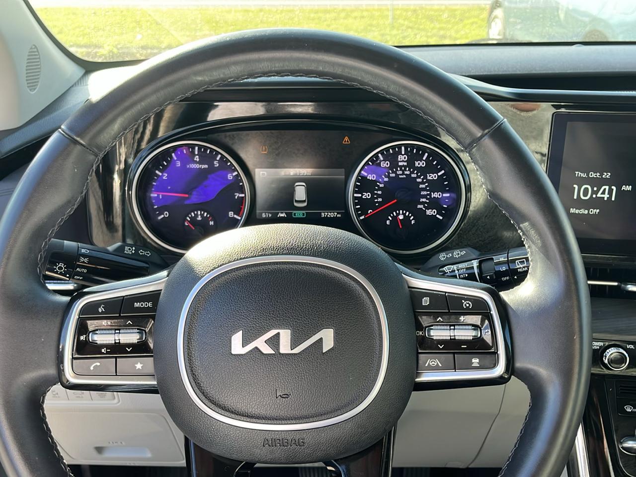 Kia Carnival EX FWD 2024