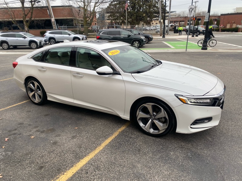 Honda Accord Touring 2.0T 2018