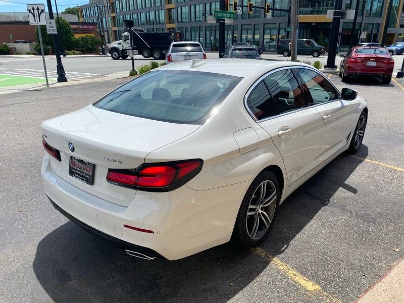 BMW 5-Series 530i xDrive 2023