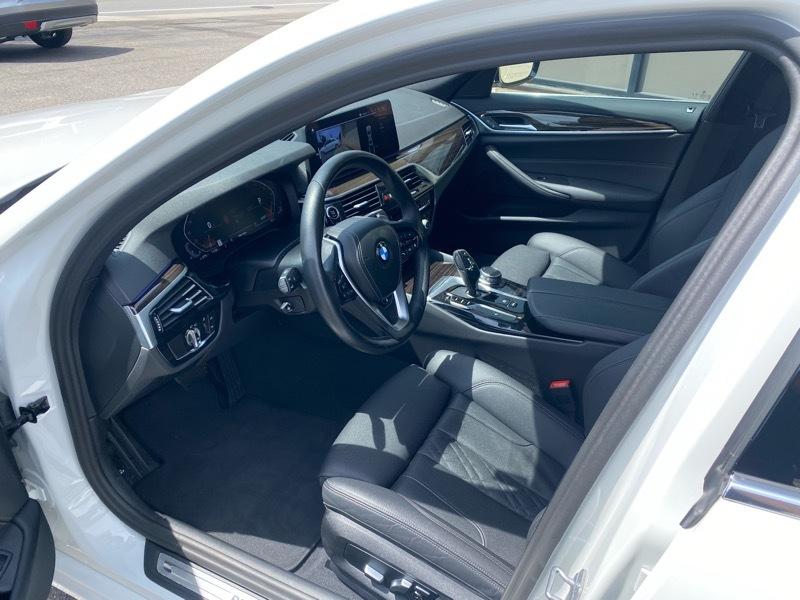 BMW 5-Series 530i xDrive 2023